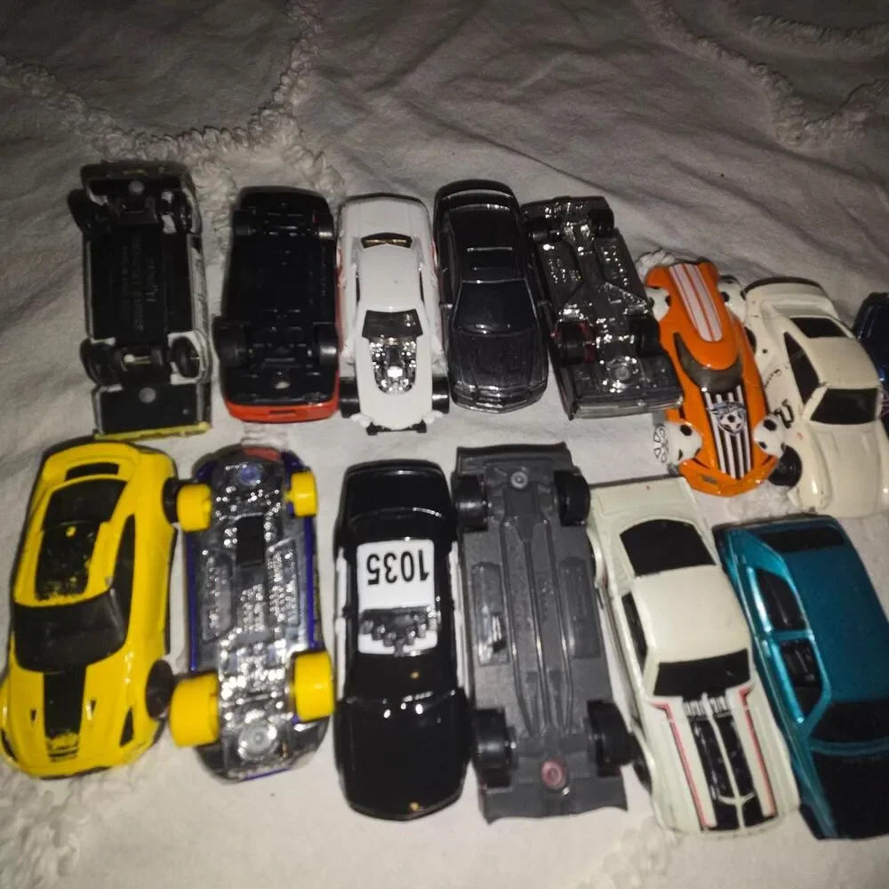 Hot Wheels cool lot